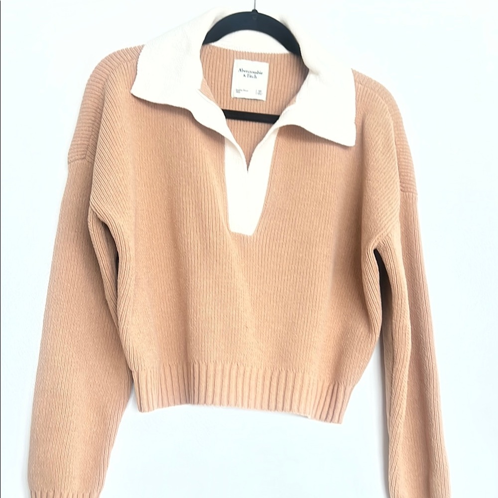 Abercrombie & Fitch Collared Sweater XS | Tan Cream Preppy Knit Cropped V-Neck
